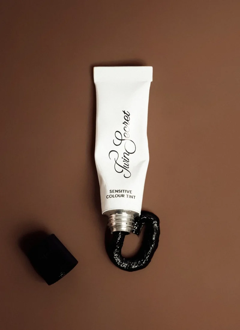 Twin Secret Brow Tint Black Velvet Colour